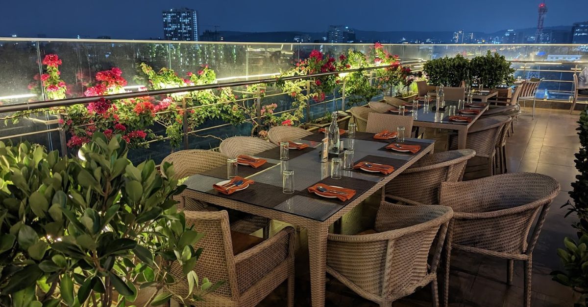 17 Top Rated Rooftop Restaurants In Pune (2024) - TripToMeter