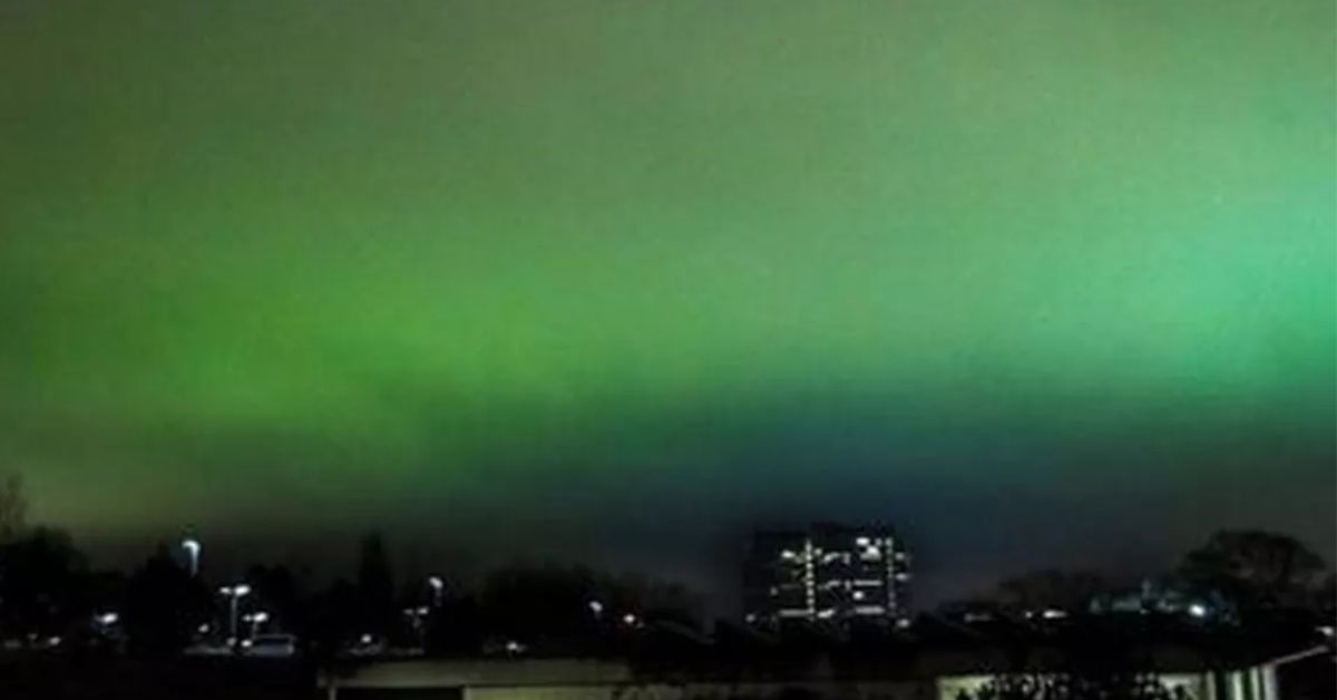 Can I See the Northern Lights in Cambridge Tonight?