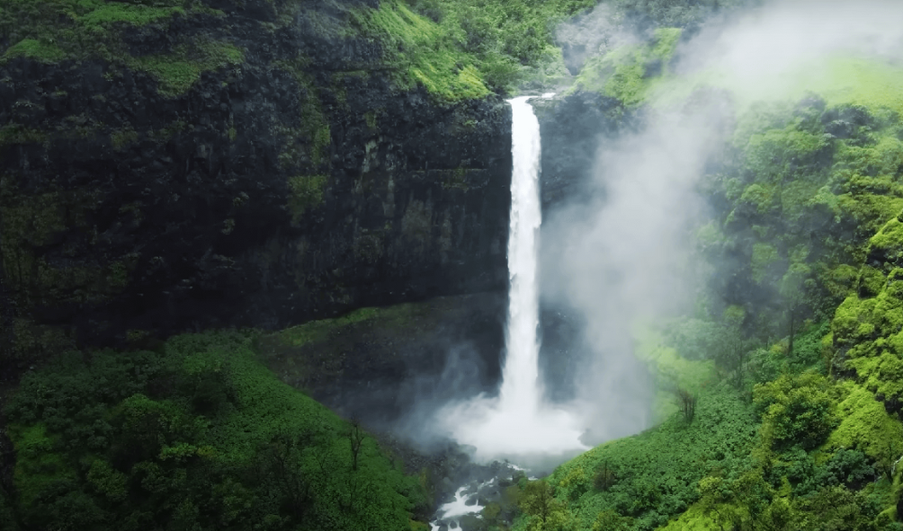 A Monsoon Road Trip to Kumbhe Waterfall (2024)