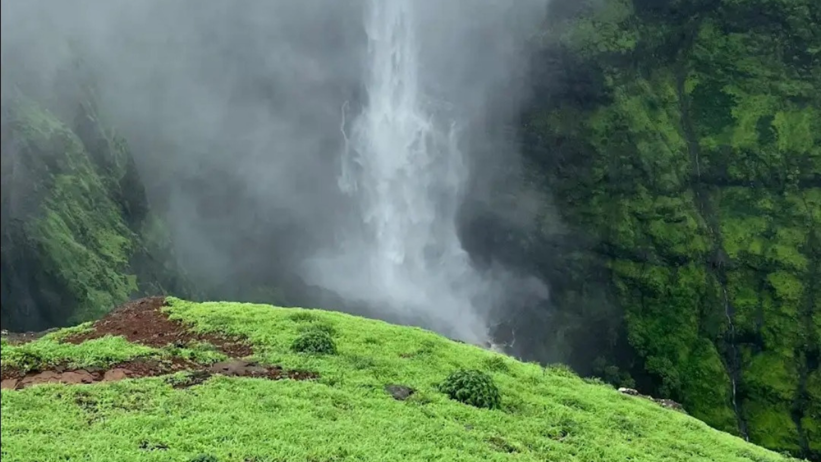 kalu waterfall trek, god valley waterfall, waterfalls near me in mumbai, malshej waterfall, kalu waterfall trek distance, kalu waterfall directions, kalu waterfall mumbai,