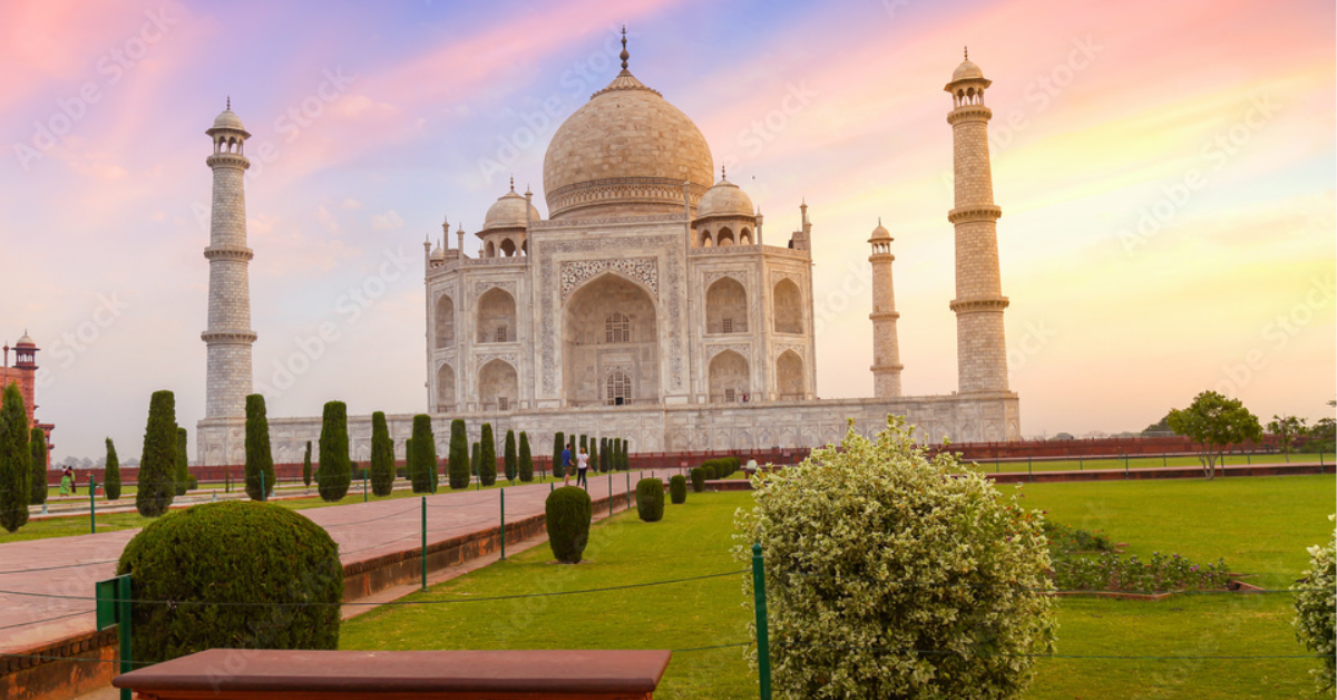 Road Trip from Delhi to Taj Mahal, Agra: Route, Time & Places to Visit